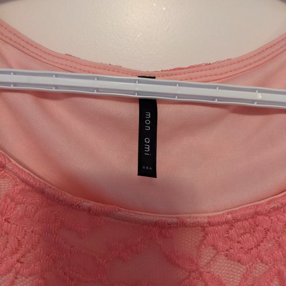 Lace dress - Picture 4 of 6